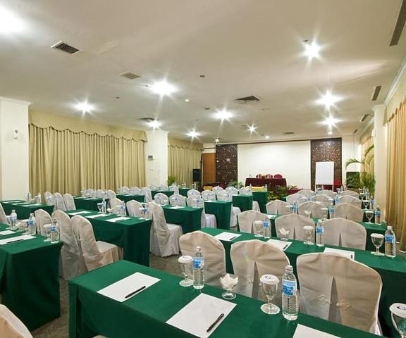 Golden View Hotel Riau Islands Batam Meeting Room
