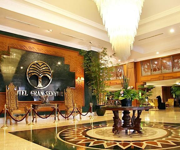 Gran Senyiur Hotel null Balikpapan Interior Entrance