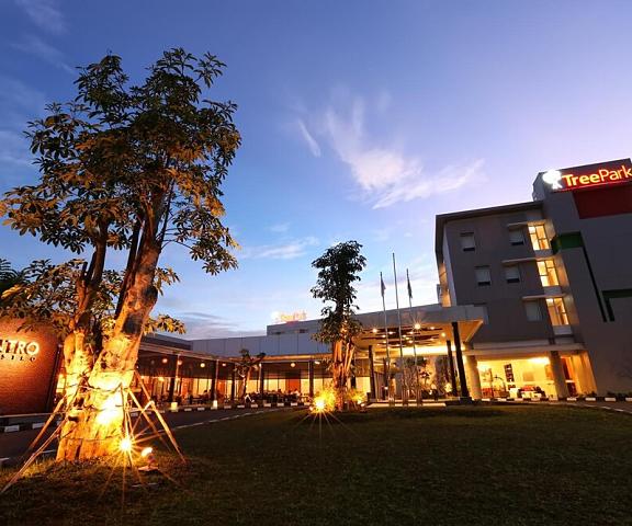 Treepark Hotel Banjarmasin null Banjarmasin Exterior Detail