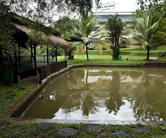 Prime Plaza Hotel - Purwakarta West Java Cikampek Garden