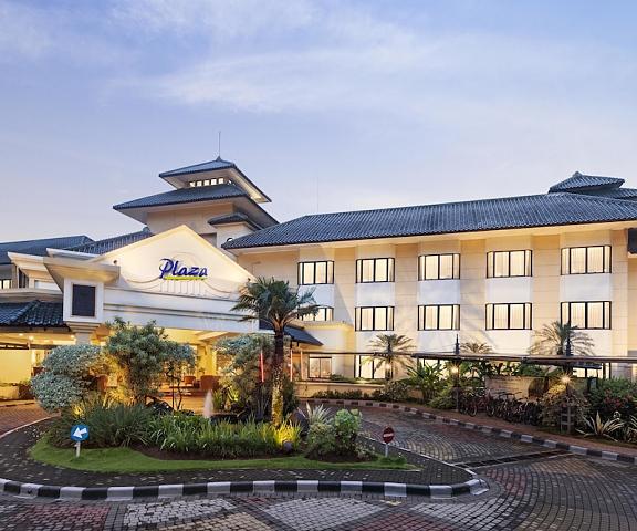 Prime Plaza Hotel - Purwakarta West Java Cikampek Facade