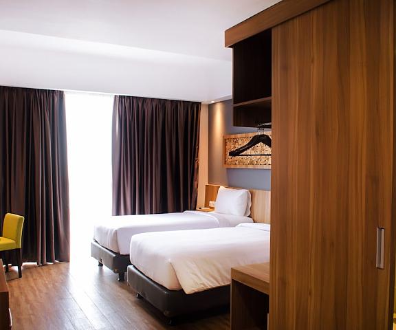 Ayola First Point Hotel Pekanbaru Riau Pekanbaru Room