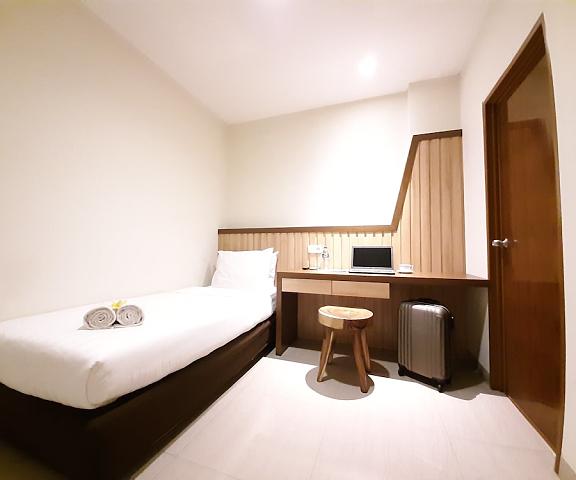 Hotel Pantes Kota Lama Central Java Semarang Room