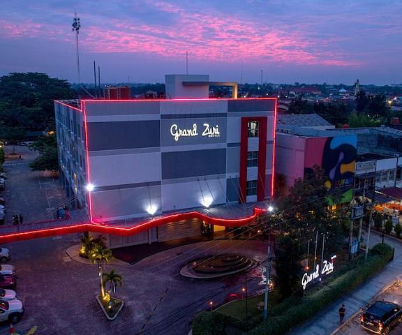 Grand Zuri Hotel Duri Riau Mandau Fountain