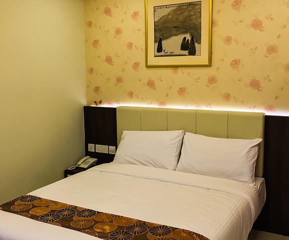 Louis Hotel Perak Taiping Room