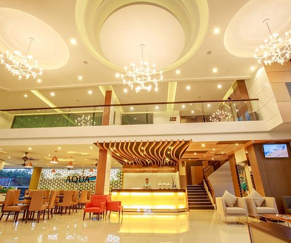 Aqua Resort Phuket Rawai Lobby