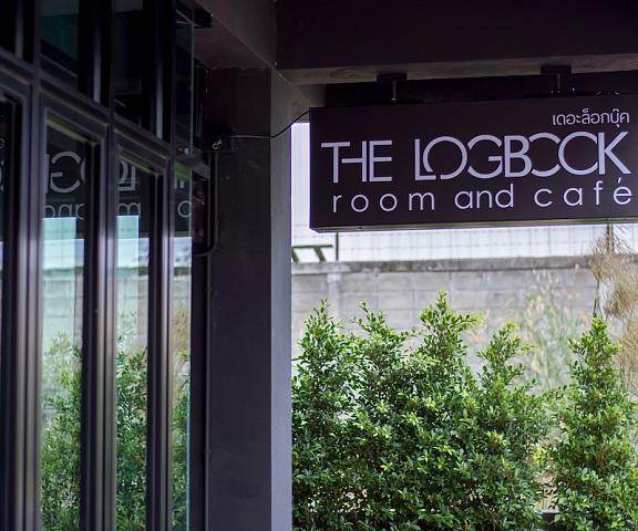 The LogBook Room and Cafe Chonburi Chonburi Facade