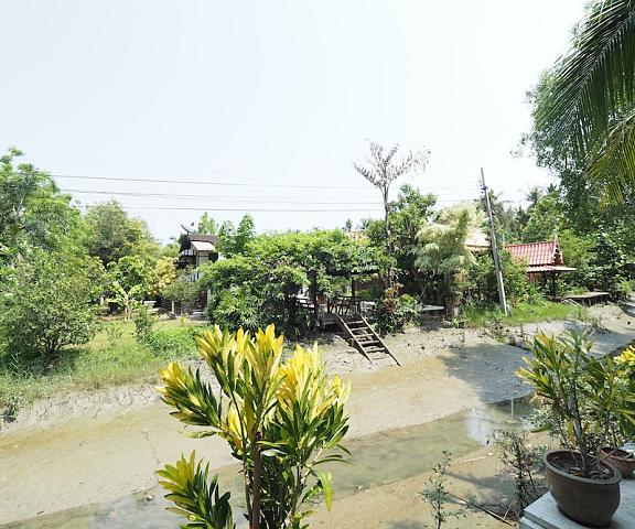 Baan Suanjarean Resort Samut Songkhram Amphawa View from Property