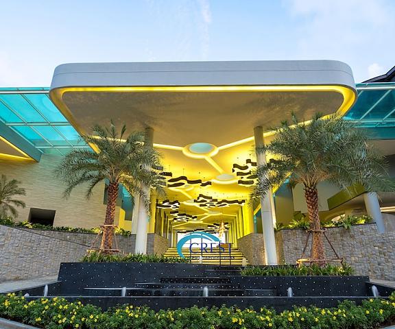 Crest Resort & Pool Villas Phuket Patong Entrance