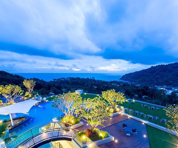 Crest Resort & Pool Villas Phuket Patong Exterior Detail