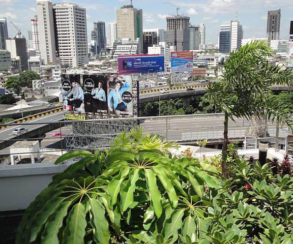 Interchange Tower Serviced Apartment Bangkok Bangkok Porch