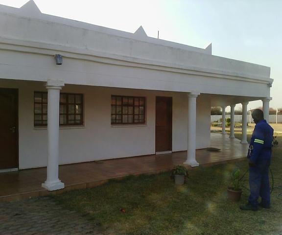 Moko Motel null Mahalapye Property Grounds