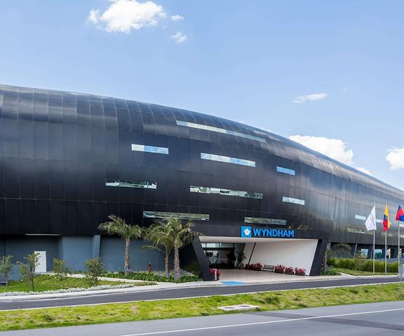 Wyndham Quito Airport null Tababela Exterior Detail