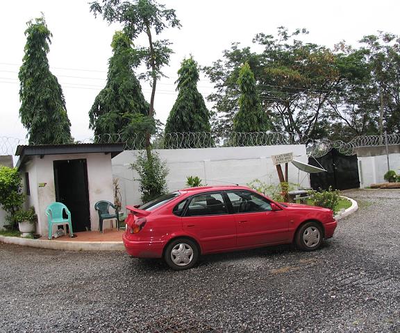 Kwesi Affum Apartments null Accra Parking