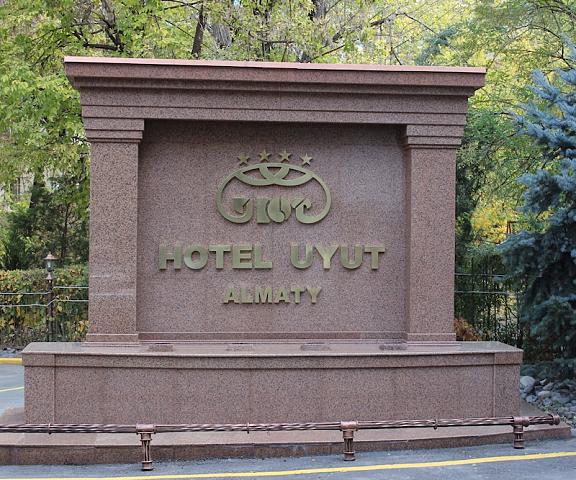 Uyut Hotel null Almaty Exterior Detail