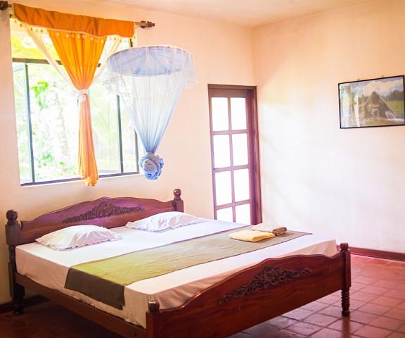 Hotel Gem Land null Ratnapura Room