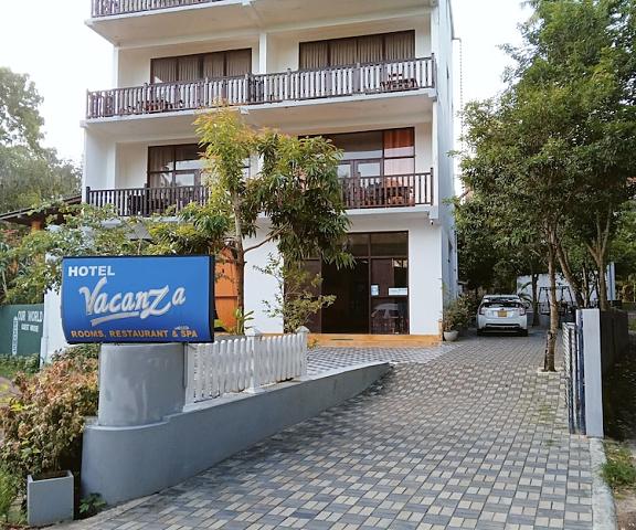 Hotel Vacanza Matara District Mirissa Facade