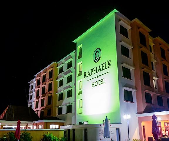 Raphael's Hotel null Pemba Facade
