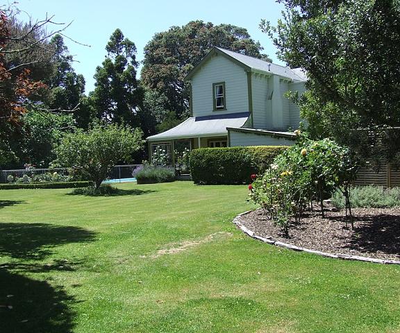 Tairoa Lodge & Cottage null Hawera Property Grounds
