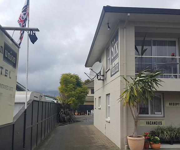 Six on Union null Rotorua Entrance