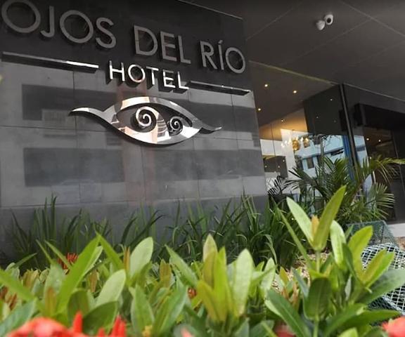 Hotel Ojos del Rio Panama Panama City Entrance