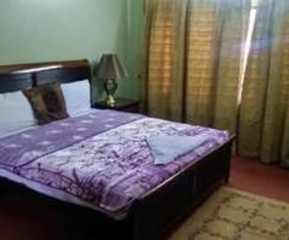 Hotel Orash Lodges null Muzaffarabad Room