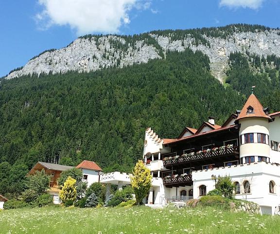 Hotel AlpenSchlössl Tirol Soell Facade