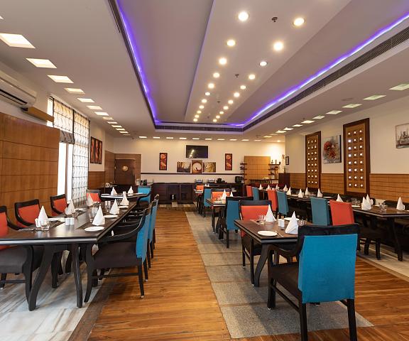 The Competent Palace Hotel Uttaranchal Dehradun Food & Dining