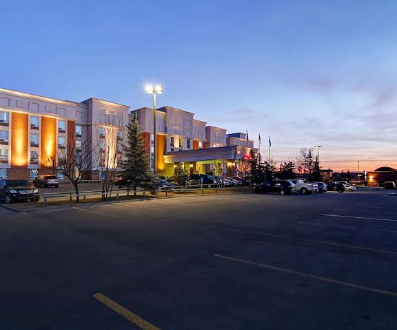 Hampton Inn & Suites by Hilton Calgary-Airport Alberta Calgary Exterior Detail