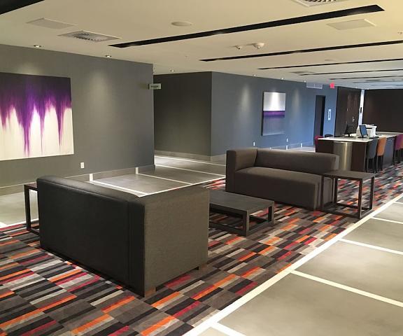 Holiday Inn Hotel & Suites Montreal Centre-ville Ouest, an IHG Hotel Quebec Montreal Lobby