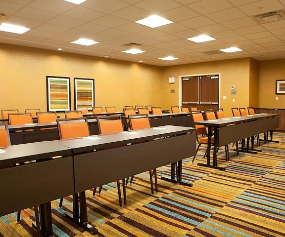 Fairfield Inn & Suites by Marriott Lethbridge Alberta Lethbridge Meeting Room