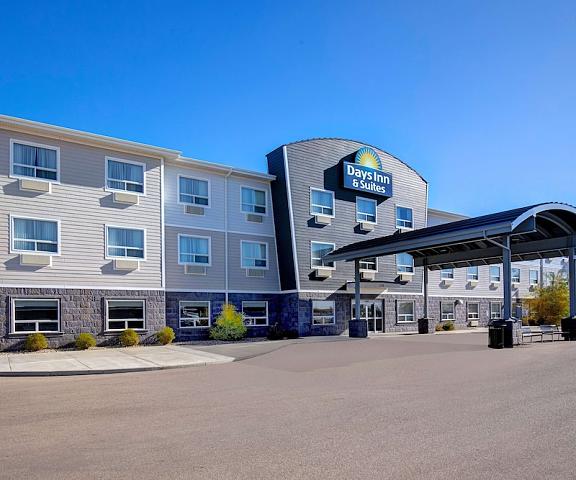 Days Inn & Suites by Wyndham Warman Legends Centre Saskatchewan Warman Exterior Detail