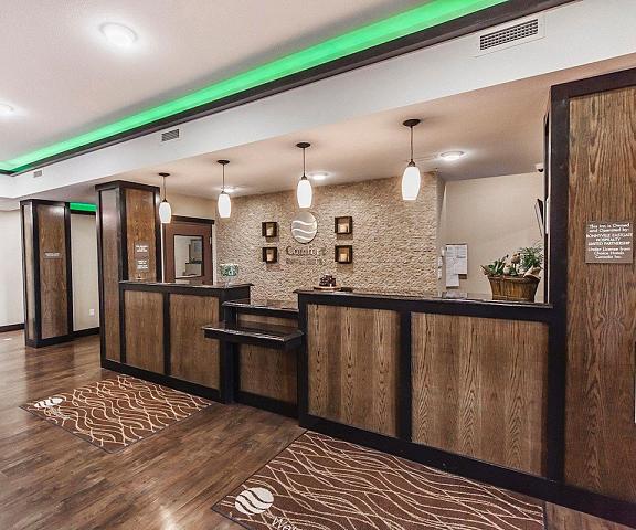 Comfort Inn & Suites Alberta Bonnyville Lobby