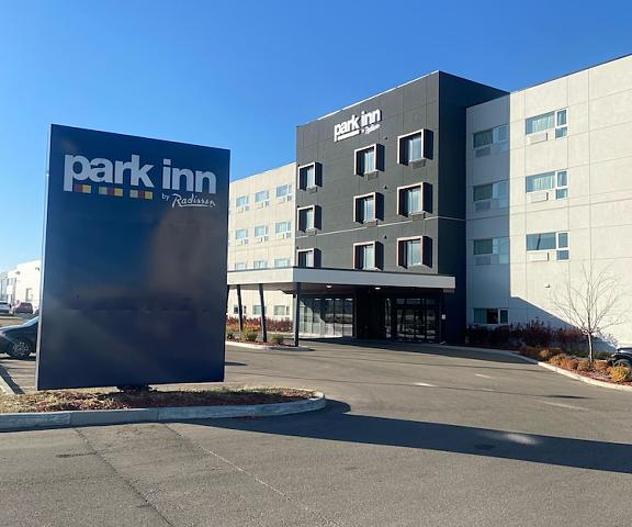 Park Inn by Radisson Edmonton Airport Alberta Leduc Facade