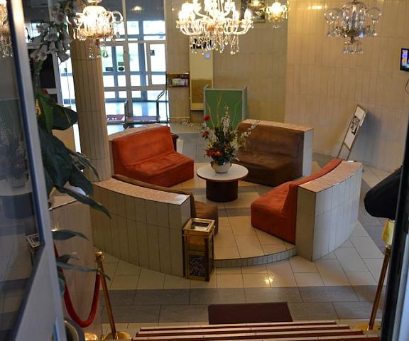 Peninsula Plaza Hotel null Douala Lobby