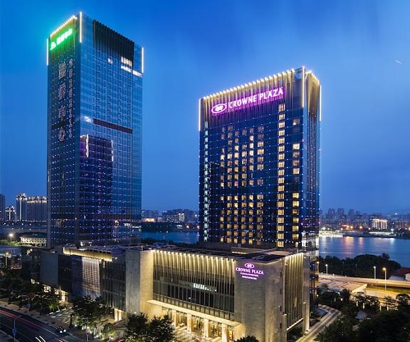 Crowne Plaza Fuzhou Riverside, an IHG Hotel Fujian Fuzhou Exterior Detail