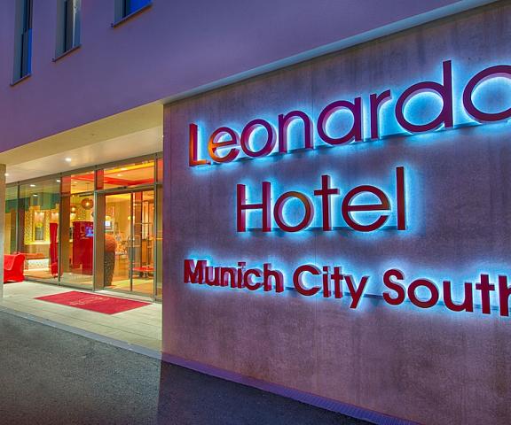 Leonardo Hotel Munich City South Bavaria Munich Entrance