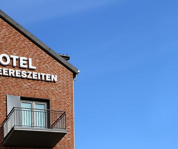 Hafenhotel Meereszeiten Schleswig-Holstein Heiligenhafen Facade