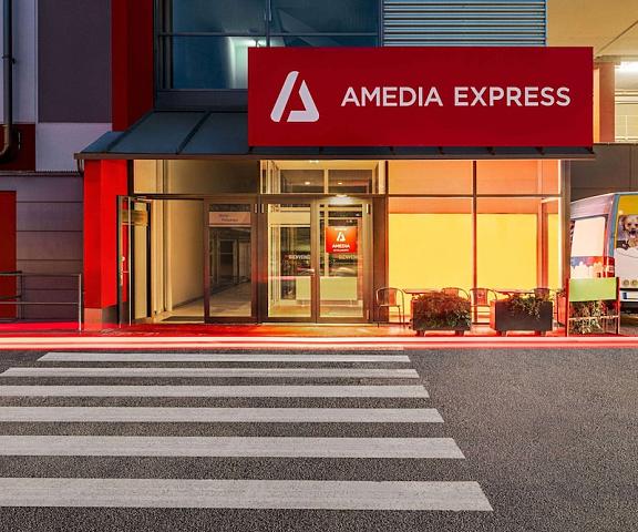Amedia Express Passau Trademark Collection by Wyndham Bavaria Passau Exterior Detail