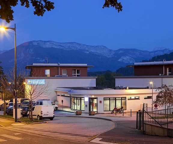 Zenitude Hôtel - Résidences Les Hauts d'Annecy Auvergne-Rhone-Alpes Annecy Facade
