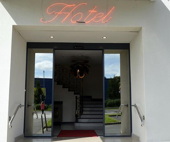 Le Grand Hotel Hauts-de-France Maubeuge Entrance