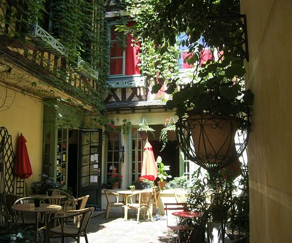 Hôtel Le Vieux Carré Normandy Rouen Courtyard