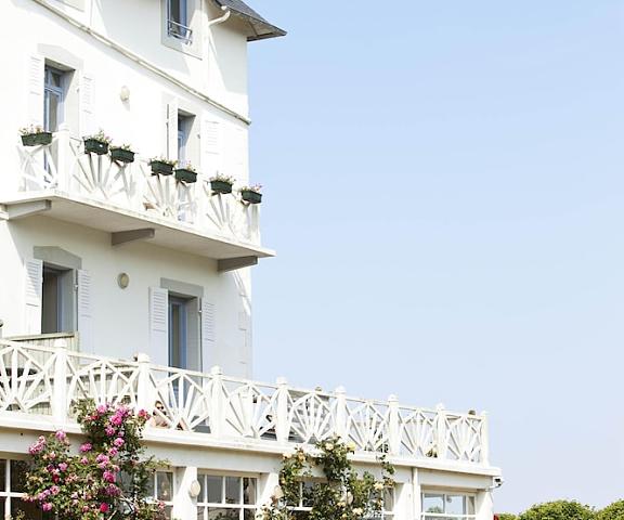 Le Grand Hotel des Bains & Spa - Bretagne Brittany Locquirec Facade
