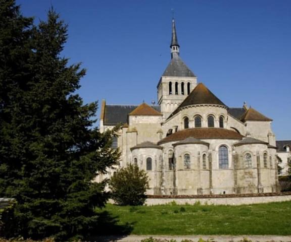 Hôtel Burgevin Centre - Loire Valley Sully-sur-Loire Exterior Detail