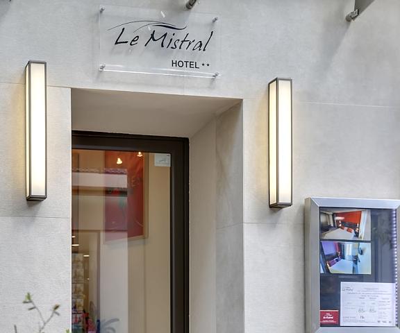 Hotel Le Mistral Provence - Alpes - Cote d'Azur Cannes Entrance