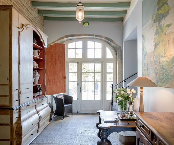 Villa Louise Bourgogne-Franche-Comte Aloxe-Corton Interior Entrance