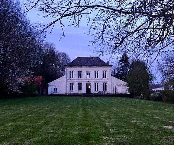 Maison de Plumes Hauts-de-France Heuchin Property Grounds