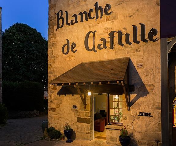 Best Western Blanche De Castille Dourdan Ile-de-France Dourdan Facade