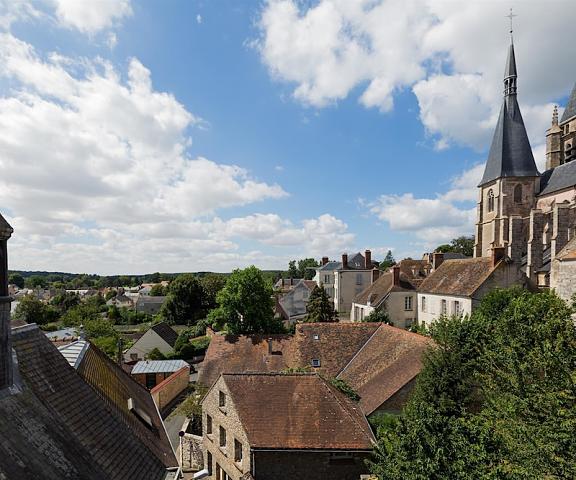 Best Western Blanche De Castille Dourdan Ile-de-France Dourdan View from Property