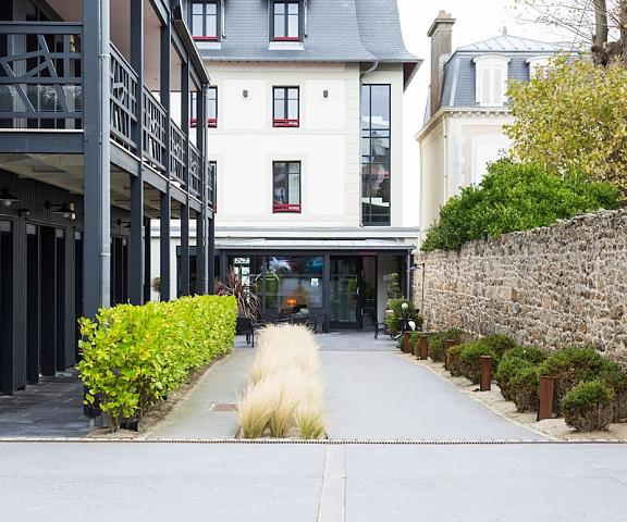 Ar Iniz Brittany Saint-Malo Entrance